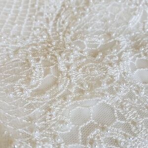 Lace Wedding Dress with Pearl Beads (Oleg Cassini)